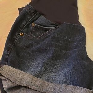 Maternity shorts